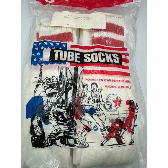 2 Pairs Of Vintage 80s Cream With Red Stripes Tube Socks, Smaller Fit Amd Length - Picture 3 of 5